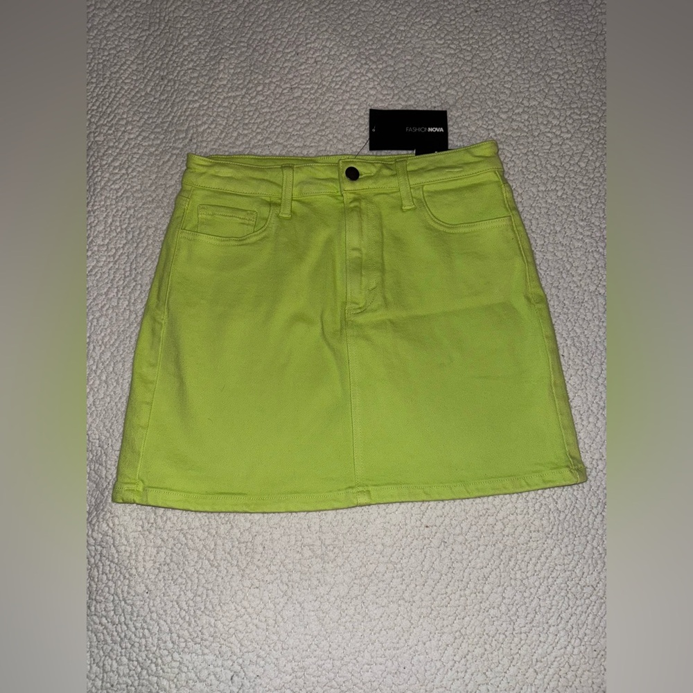 Green denim skirt